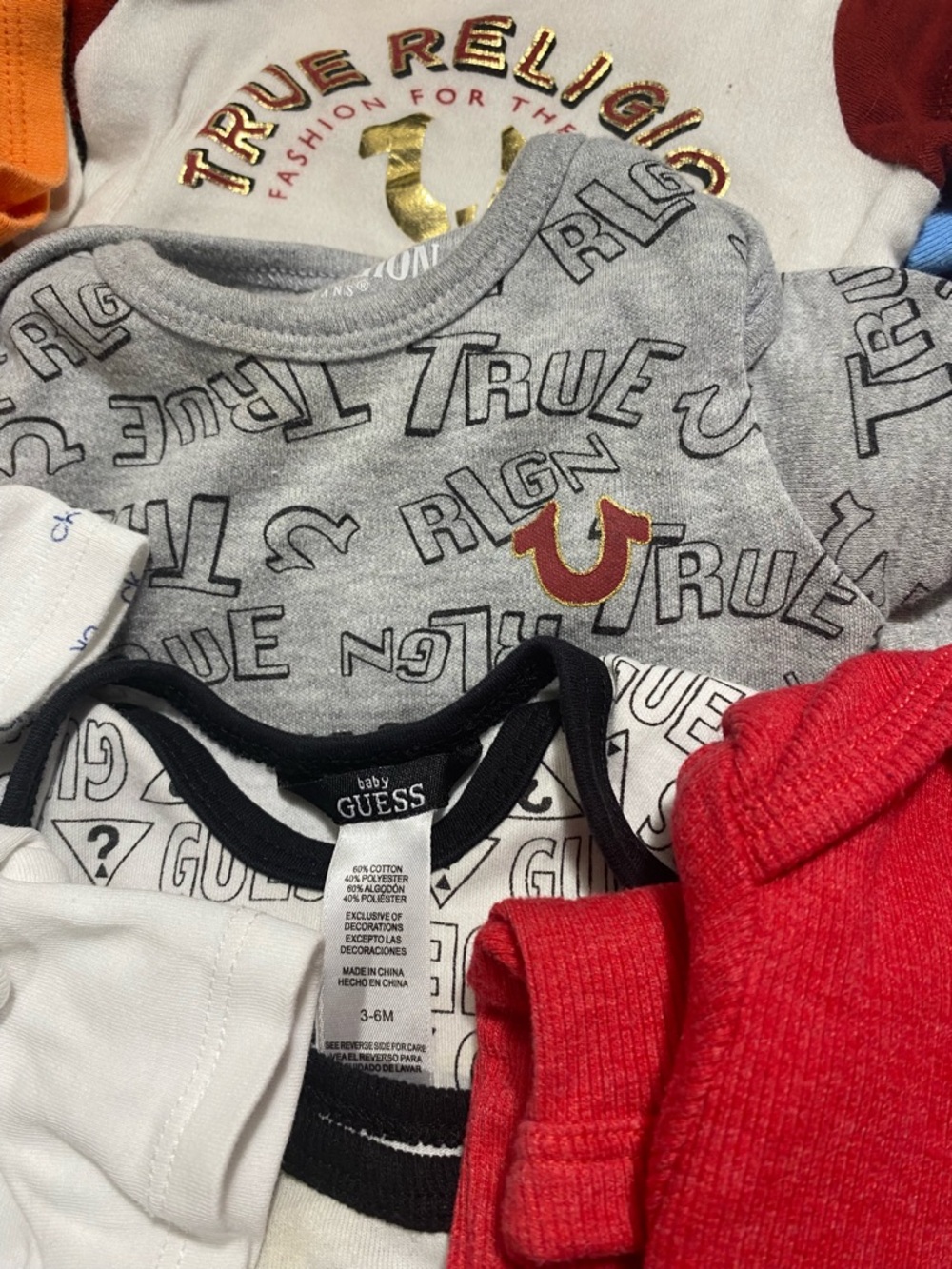25 piece Ralph L. Tru Religion Guess Champion Dinosaur Onesie Shirt Baby Bundle - Picture 11 of 12